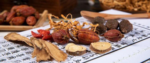 隱形城市冠軍丨這座無名小城,憑什麼成為中醫藥之都? 隱形城市冠軍丨這座無名小城,憑什麼成為中醫藥之都?