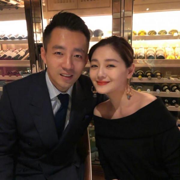 影片戀愛、雲結婚、偷稅漏稅、3月份娛樂圈的7個大瓜,真的很抓馬 影片戀愛、雲結婚、偷稅漏稅、3月份娛樂圈的7個大瓜,真的很抓馬