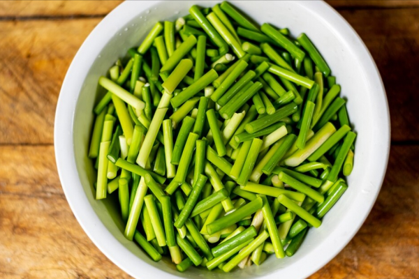 炒瘦肉好吃有竅門，大廚教你2招，瘦肉鮮嫩多汁，不柴不硬也不腥