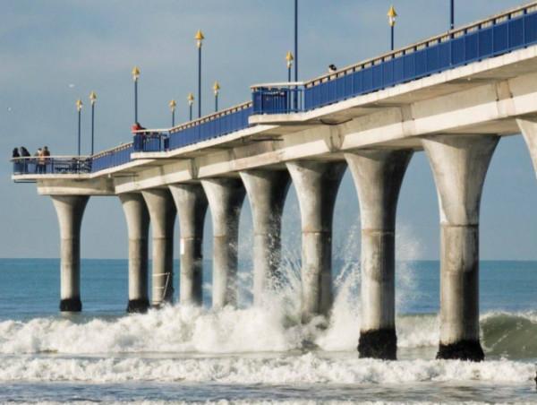 大海那麼深,那麼跨海大橋的橋墩是怎麼打下去的呢? 大海那麼深,那麼跨海大橋的橋墩是怎麼打下去的呢?