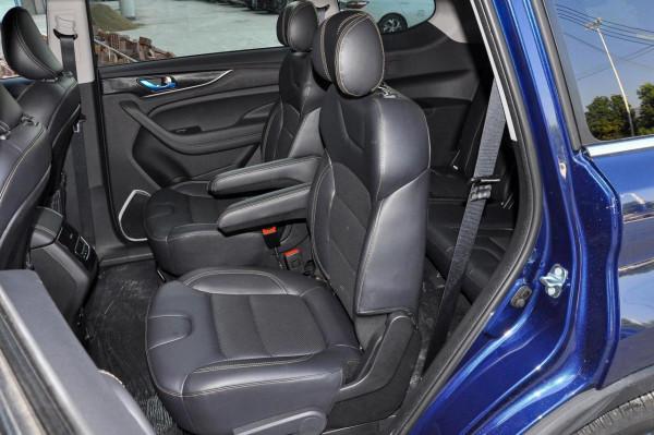 15萬左右的SUV選這三款就行,均配2.0T+AT變速箱、360度全景影像 15萬左右的SUV選這三款就行,均配2.0T+AT變速箱、360度全景影像