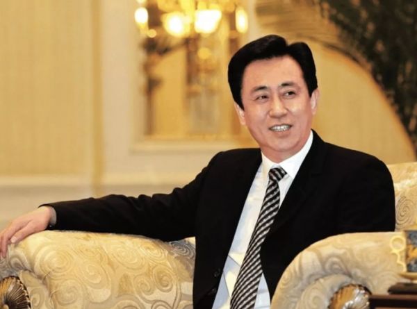 微信試行鬆綁外鏈、蒙牛創始人牛根生徹底退出蒙牛 | 艾問人物