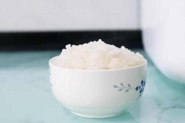 國民級電飯煲長什麼樣？米家電飯煲千萬臺紀念版開箱