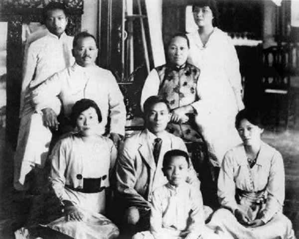 宋美齡弟弟，四處留情終惹下禍端，舞女懷孕後上門討10萬元分手費