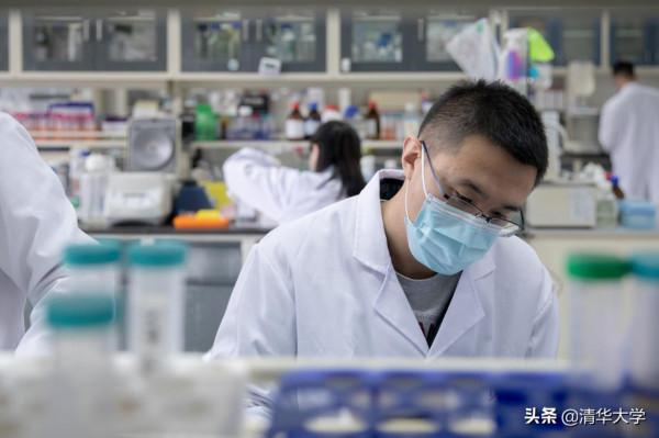 清華大學張林琦教授領銜研發的中國首個抗新冠病毒特效藥獲批上市 清華大學張林琦教授領銜研發的中國首個抗新冠病毒特效藥獲批上市