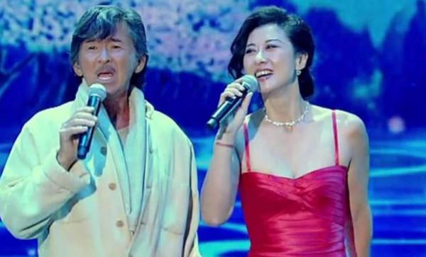 師徒戀，婚後分房睡，歌壇“楊過小龍女”結婚24年，活成神仙眷侶