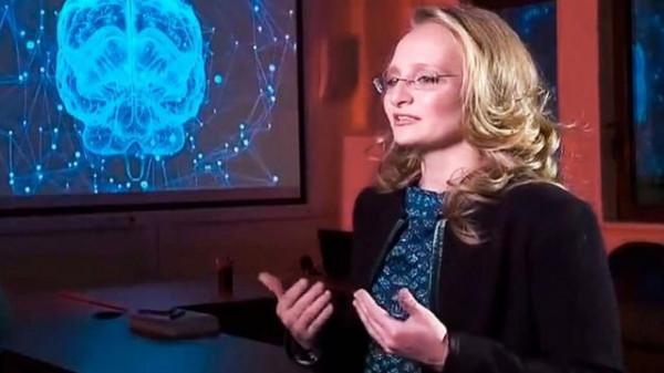 普京軟肋被藏數年，如今功名成就身價數億，卻遭丈夫背叛