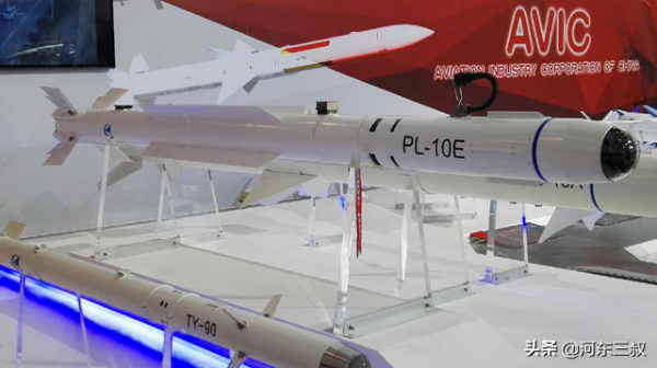 梟龍Block3大秀實力,展現超強外掛後,巴鐵還需要殲10嗎? 梟龍Block3大秀實力,展現超強外掛後,巴鐵還需要殲10嗎?