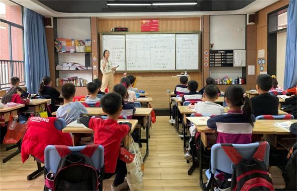 公立和私立小學有何區別,小學三年級就能看出,家長要仔細斟酌超 公立和私立小學有何區別,小學三年級就能看出,家長要仔細斟酌超