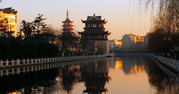 江蘇極適合養老的城市,交通醫療都很好,冬暖夏涼極其舒適 江蘇極適合養老的城市,交通醫療都很好,冬暖夏涼極其舒適