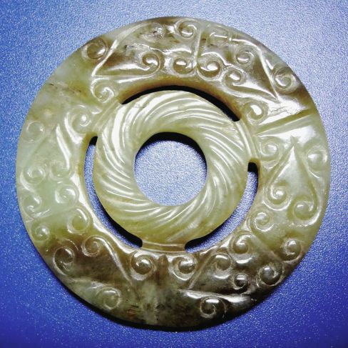 44塊家藏玉璧展示