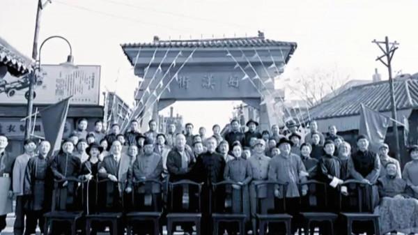 《老酒館》那爺:面子比天大,虎死不倒架 《老酒館》那爺:面子比天大,虎死不倒架