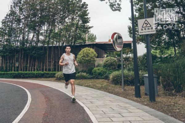 裝備|輕量 OR 緩震?這道題你選對了嗎? 裝備|輕量 OR 緩震?這道題你選對了嗎?