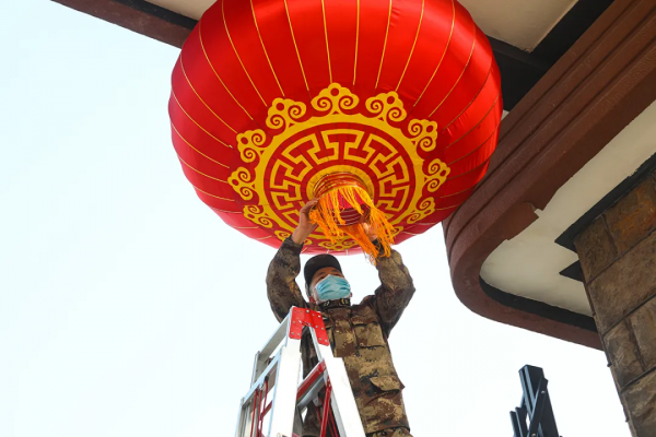 瞧，兵哥兵姐玩轉虎年春節！