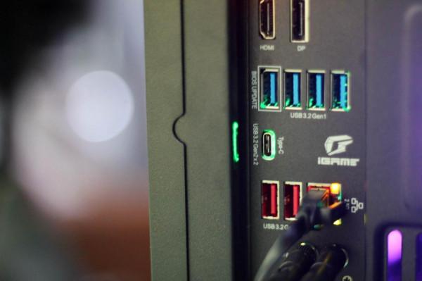 讀寫最高2000MB/s,小巧還有三防設計 - 金士頓移動固態硬碟XS2000 讀寫最高2000MB/s,小巧還有三防設計 - 金士頓移動固態硬碟XS2000