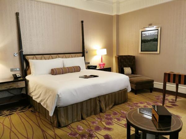 花1000塊住了一晚上海和平飯店