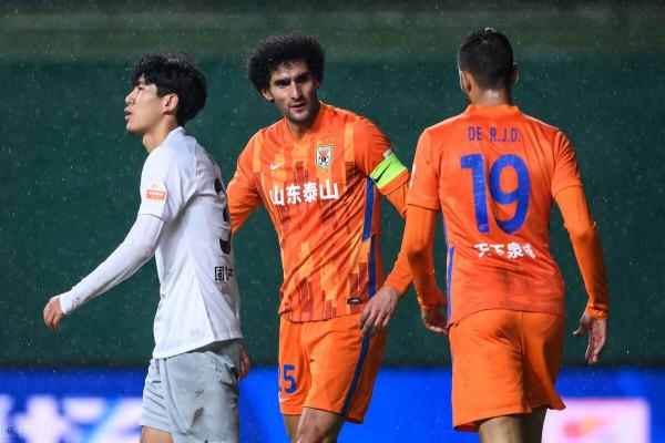 中超-費萊尼徐新建功，山東2-0河北豪取10連勝，11年後再問鼎