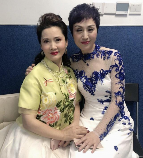 過去的美人有多天然？這6位“自然老去”的女星，99歲依舊優雅