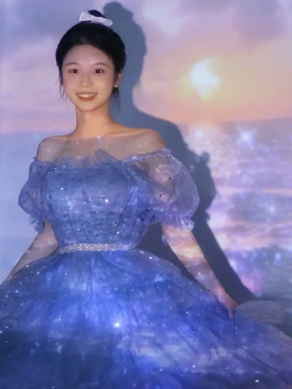 楊超越是“整”了嗎?怎麼突然美成王祖賢了? 楊超越是“整”了嗎?怎麼突然美成王祖賢了?