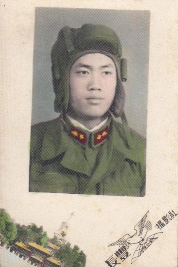 建國初期的共和國軍人：一組上色老照片，重溫那段激情燃燒的歲月