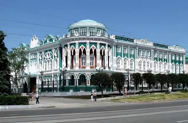 普京的豪華住宅，與莫迪花費2000億盧比的住宅，哪個更豪華？