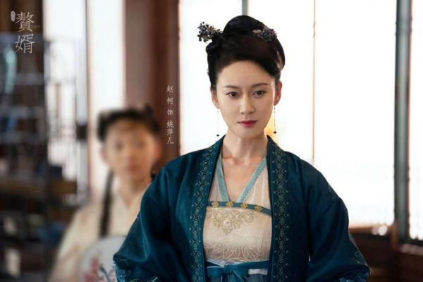 低顏周芷若、胖妲己、小龍女變小籠包，這10位演員演美人被罵不冤