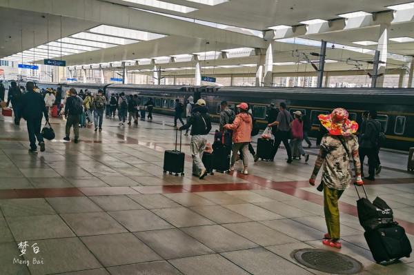 坐著火車去拉薩的願望 這個暑假實現了 走了一次神奇的天路 說說感受