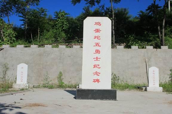 曹壩崗戰鬥：五勇士向1000多日軍主動進攻白刃戰，鬼子為何服輸？