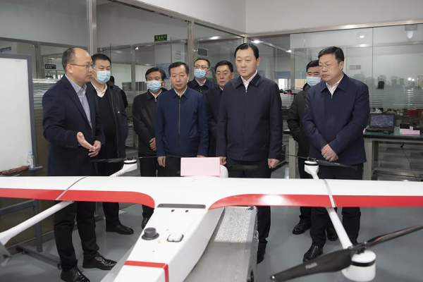 謝衛東赴北京雲影飛揚和中天眾達兩家科技公司考察洽談