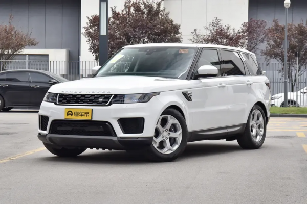 配插電式混合動力系統，軸距為2923mm，攬勝運動版PHEV實力如何？