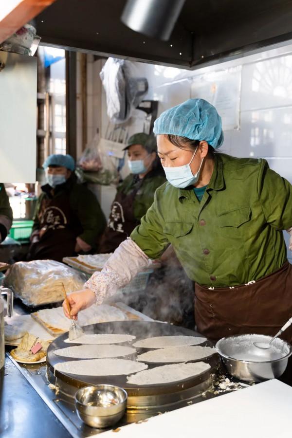 兩天一夜吃遍子長!這些令人慾罷不能的神店,帶10個胃才能走完 兩天一夜吃遍子長!這些令人慾罷不能的神店,帶10個胃才能走完