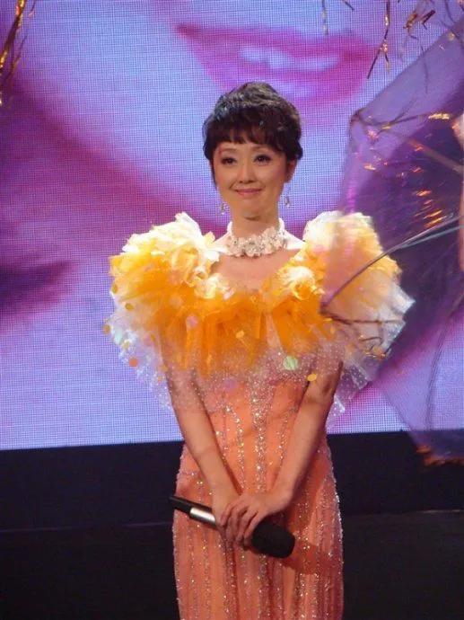 上海電視臺主持人倪琳的美照