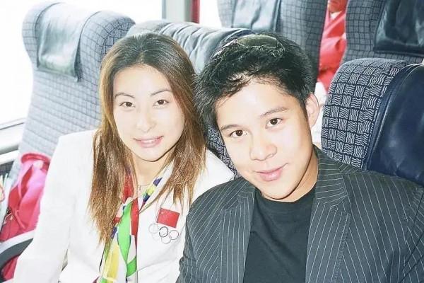 霍啟剛的追妻路：郭晶晶父母反對，女二女三橫插險毀婚，霍少好難