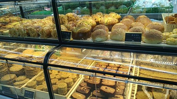 藏在超市角落的6種“不起眼”零食，遇見多囤上一些，好吃還不貴