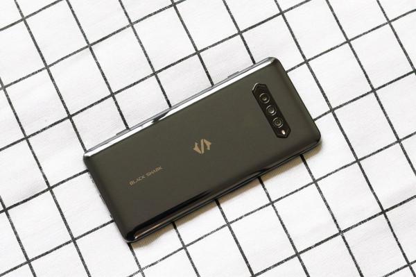 遊戲手機大比拼，哪款手機才是遊戲王者？