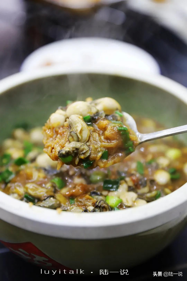 春節來客人，這樣請客很有面子，龍蝦鮑魚螃蟹都有，不到2000元