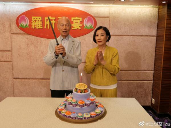 看到鶴髮童顏的田華和謝芳，方知接受自然衰老才是對女星之大考驗