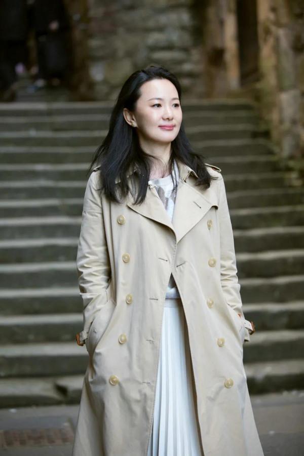 大器晚成的詠梅：氣質優雅，韻味十足（第3張年輕照片）