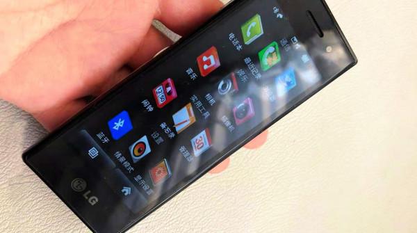 手機圈裡的加長版林肯，體驗洋品牌LG bl40，3d螢幕處處有亮點