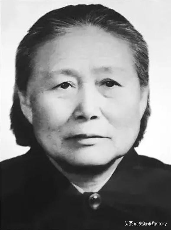 金剛臺上的紅色娘子軍,堅持三年紅旗不倒,最後僅剩下八位 金剛臺上的紅色娘子軍,堅持三年紅旗不倒,最後僅剩下八位