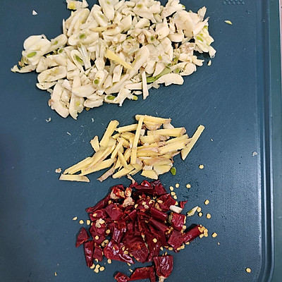 好吃下飯的韭菜炒河蝦,幾分鐘就學到手 好吃下飯的韭菜炒河蝦,幾分鐘就學到手