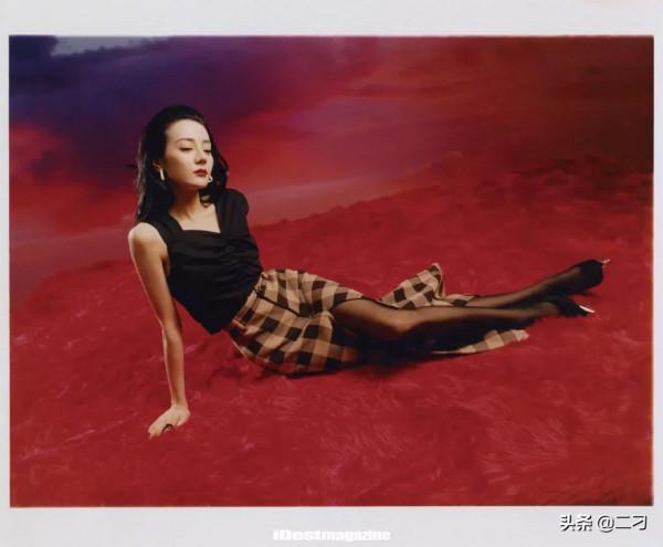 迪麗熱巴 iDest Magazine 2021秋季刊雙封面,捲髮紅唇復古美人畫報 迪麗熱巴 iDest Magazine 2021秋季刊雙封面,捲髮紅唇復古美人畫報
