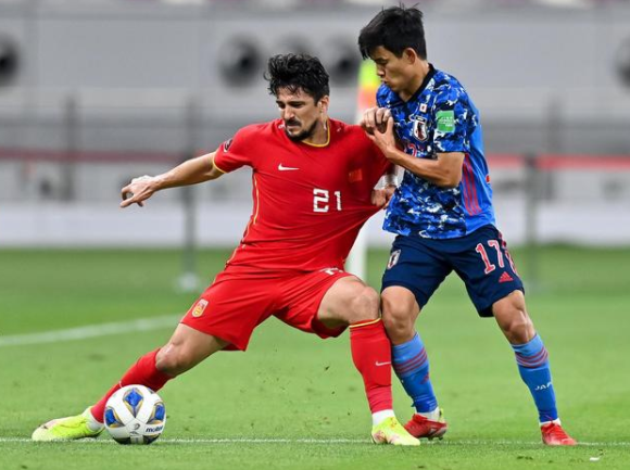 李鐵為何不願用他?歸化核心或將離隊,12強沒踢完就要回巴西嗎? 李鐵為何不願用他?歸化核心或將離隊,12強沒踢完就要回巴西嗎?