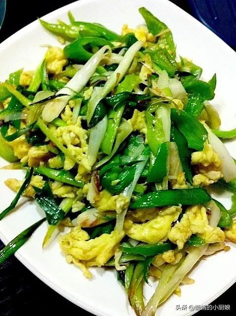 我家常吃的素菜只要5分鐘就能搞定，好吃還下飯，上桌就搶光了