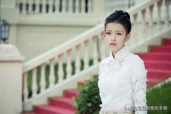 旗袍如照妖鏡，看看這17位女星，誰最驚豔，誰像偷穿大人衣服？