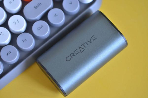 創新新款真無線,除了提升音質,新增了無線充電、主動降噪功能 創新新款真無線,除了提升音質,新增了無線充電、主動降噪功能