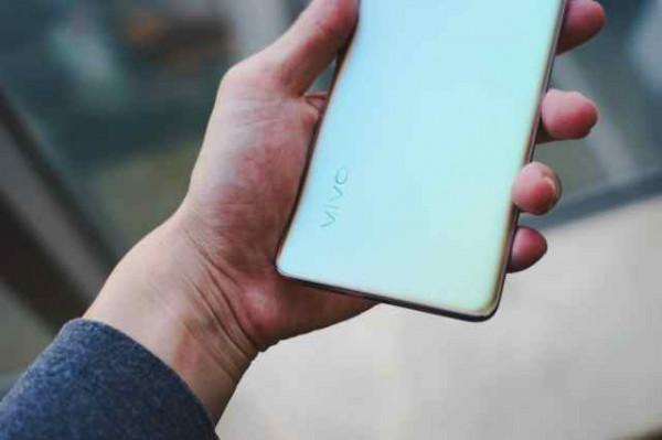 vivo S12 Pro評測：效能出眾，輕薄機身下的影像先鋒