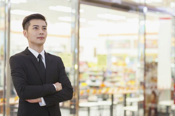 有些人成功感覺容易，有些人努力卻一事無成，望你讀懂其中道理