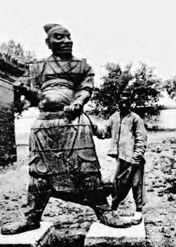 非袈裟化鐵，也非鐵鑄袈裟，長清靈巖寺的“鐵袈裟”究竟為何物