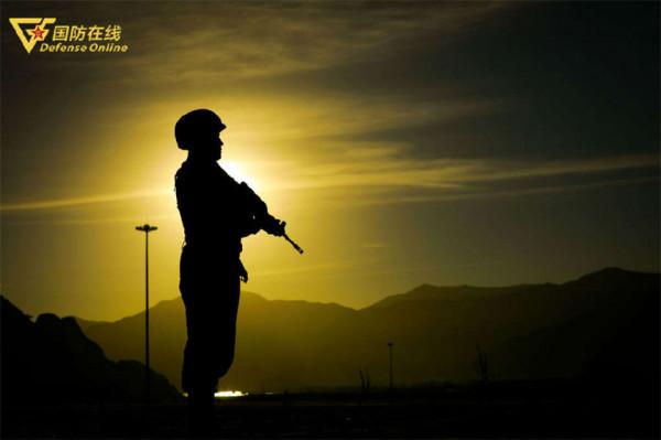 一組剪影 見證3600米雪域高原上&OpenCurlyDoubleQuote;紀律模範連&rdquo;的青春熱血